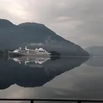 Lysefjord's Pearl - The Boathouse By The Preikestolen Prázdninový dům Jørpeland