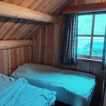 Lysefjord's Pearl - The Boathouse By The Preikestolen Ferienhaus *