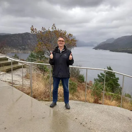 Lysefjord's Pearl - The Boathouse By The Preikestolen Jørpeland