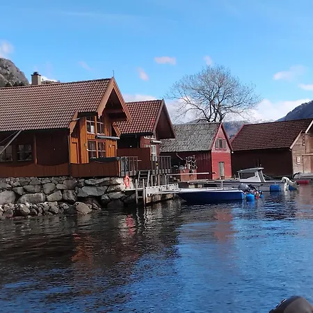 Lysefjord's Pearl - The Boathouse By The Preikestolen Prázdninový dům
