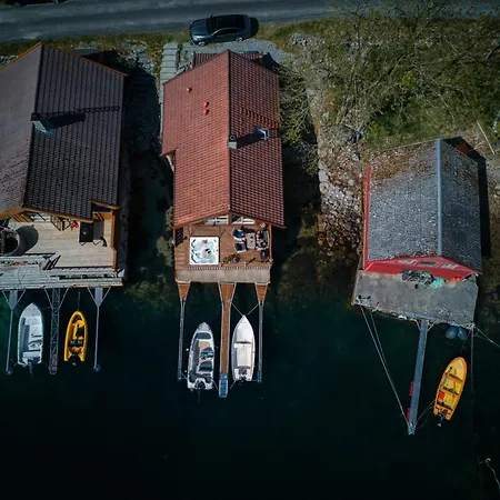 펜션 Lysefjord's Pearl - The Boathouse By The Preikestolen 요플란드