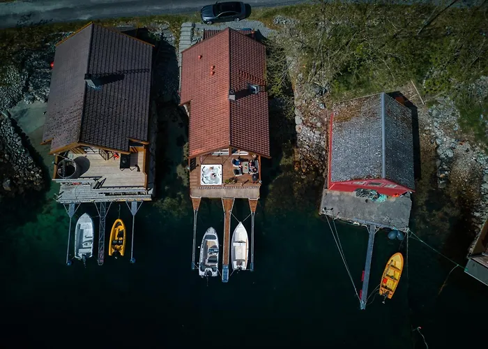 펜션 Lysefjord's Pearl - The Boathouse By The Preikestolen 요플란드