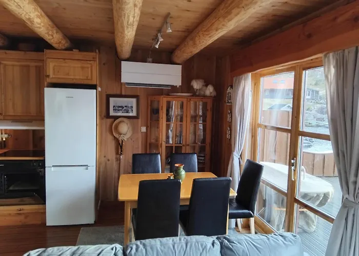 Lysefjord's Pearl - The Boathouse By The Preikestolen 펜션 요플란드