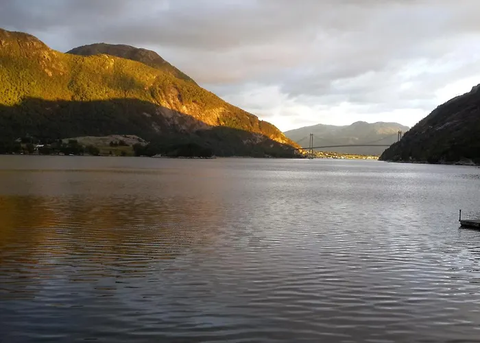 Lysefjord's Pearl - The Boathouse By The Preikestolen 펜션 요플란드
